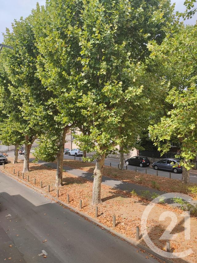 Appartement F2 &agrave; louer - 2 pi&egrave;ces - 37,60 m2 - Crepy En Valois - 60 - PICARDIE