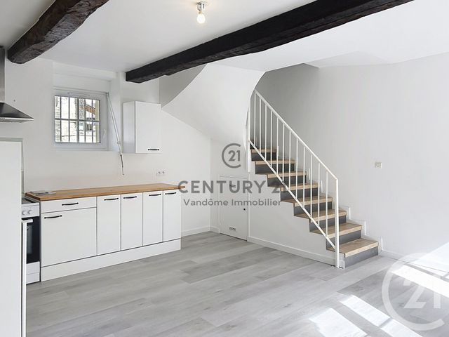 Appartement F4 &agrave; louer - 4 pi&egrave;ces - 97,25 m2 - Morienval - 60 - PICARDIE