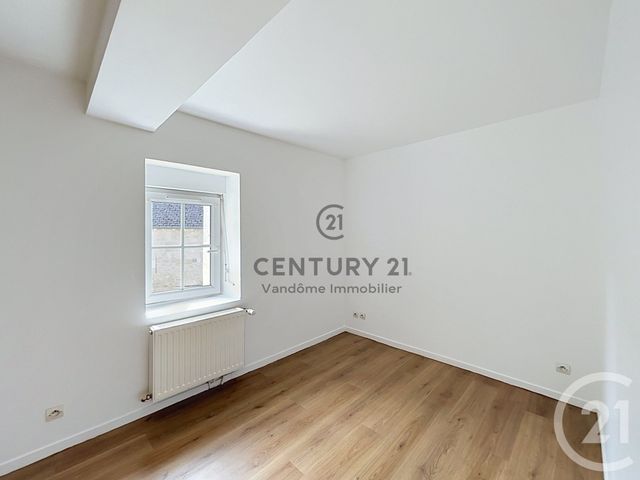 Appartement F4 &agrave; louer - 4 pi&egrave;ces - 97,25 m2 - Morienval - 60 - PICARDIE