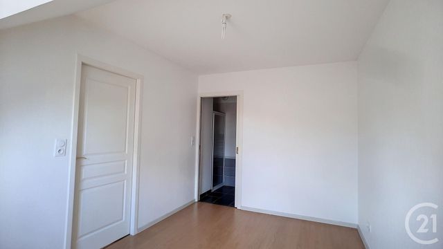 Appartement F2 &agrave; louer - 2 pi&egrave;ces - 30,96 m2 - Crepy En Valois - 60 - PICARDIE