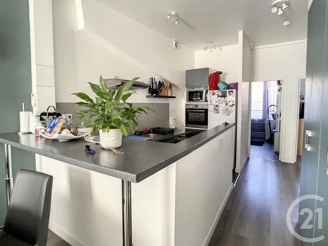 Appartement F3 &agrave; louer - 3 pi&egrave;ces - 61,46 m2 - Crepy En Valois - 60 - PICARDIE