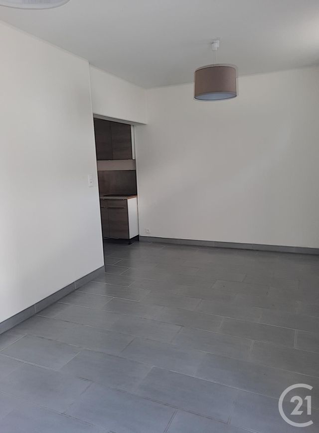 Appartement F2 &agrave; louer - 2 pi&egrave;ces - 35 m2 - Barbery - 60 - PICARDIE