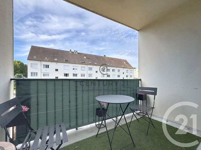 Appartement Studio &agrave; vendre - 1 pi&egrave;ce - 28 m2 - Crepy En Valois - 60 - PICARDIE