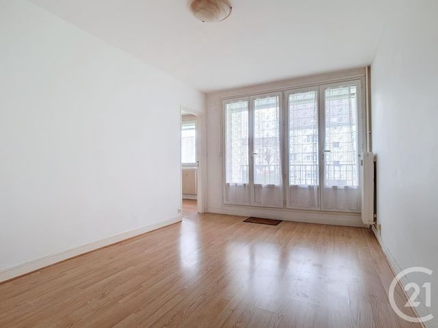 Appartement Studio &agrave; vendre - 1 pi&egrave;ce - 28 m2 - Crepy En Valois - 60 - PICARDIE