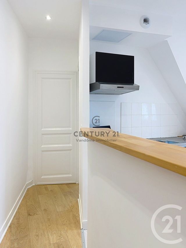 Appartement Studio &agrave; louer - 1 pi&egrave;ce - 34,32 m2 - Paris - 75009 - ILE-DE-FRANCE