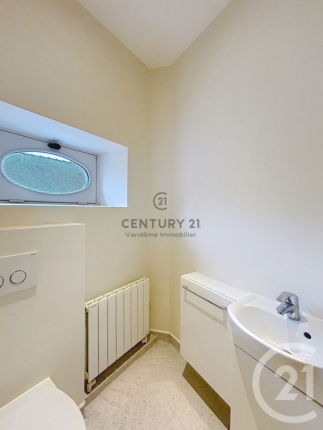 Appartement F1 &agrave; louer - 2 pi&egrave;ces - 48,77 m2 - Crepy En Valois - 60 - PICARDIE