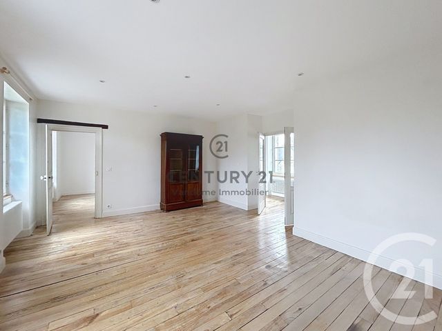 Appartement F1 &agrave; louer - 2 pi&egrave;ces - 48,77 m2 - Crepy En Valois - 60 - PICARDIE