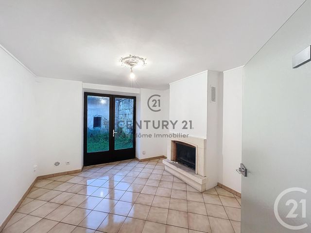 Appartement F2 &agrave; louer - 2 pi&egrave;ces - 45,42 m2 - La Ferte Milon - 02 - PICARDIE