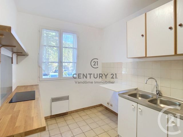 Appartement F2 &agrave; louer - 2 pi&egrave;ces - 45 m2 - Crepy En Valois - 60 - PICARDIE