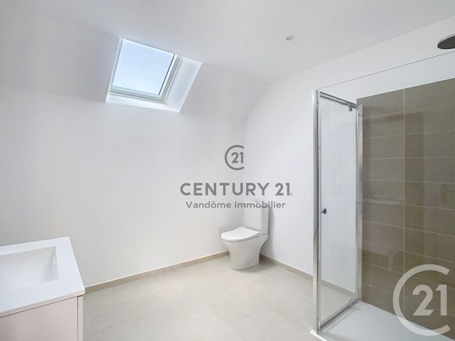 Maison &agrave; louer - 5 pi&egrave;ces - 122 m2 - Boissy Fresnoy - 60 - PICARDIE