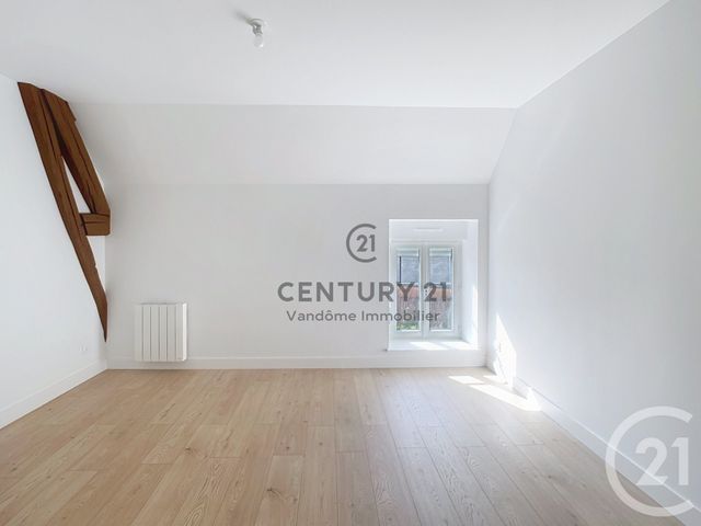 Maison &agrave; louer - 5 pi&egrave;ces - 122 m2 - Boissy Fresnoy - 60 - PICARDIE