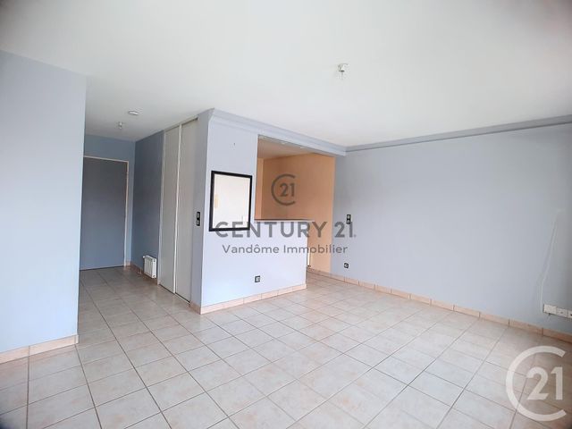 Appartement F2 &agrave; vendre - 2 pi&egrave;ces - 45 m2 - Crepy En Valois - 60 - PICARDIE
