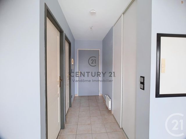 Appartement F2 &agrave; vendre - 2 pi&egrave;ces - 45 m2 - Crepy En Valois - 60 - PICARDIE