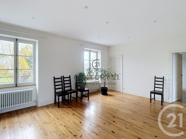 Appartement F4 &agrave; louer - 4 pi&egrave;ces - 81,15 m2 - Crepy En Valois - 60 - PICARDIE